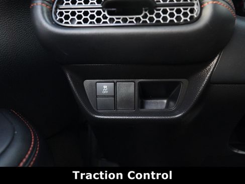 Used 2025 Honda HR-V Sport image 11