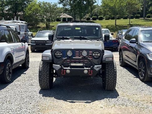 Used 2020 Jeep Gladiator Sport w/ Quick Order Package 24S AWD/4WD image 2