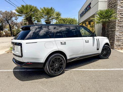 Used 2024 Land Rover Range Rover Long Wheelbase Autobiography AWD/4WD image 8