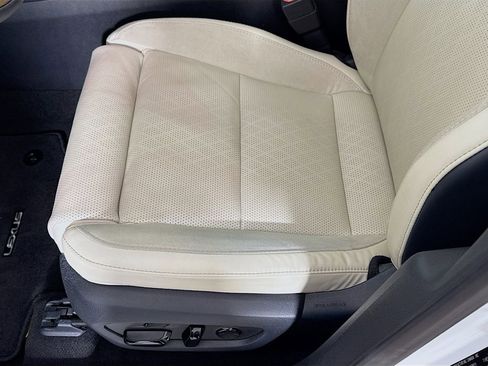 Certified 2024 Lexus RX 350 AWD w/ Convenience Package image 20