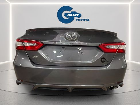 Used 2018 Toyota Camry SE FWD image 8