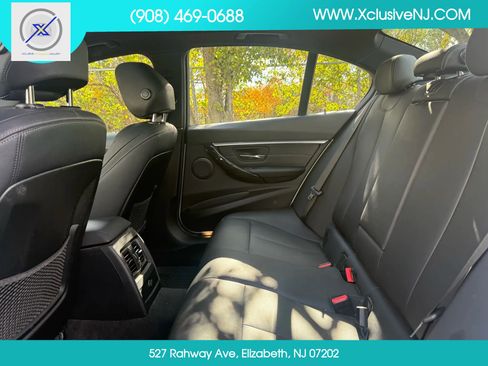 Used 2018 BMW 330i xDrive Sedan w/ Convenience Package image 26