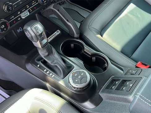 Used 2024 Ford Bronco Outer Banks image 27