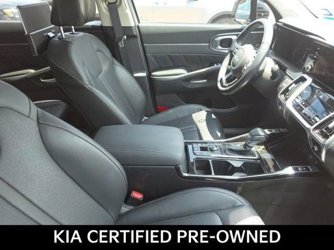 Certified 2022 Kia Sorento SX FWD image 7