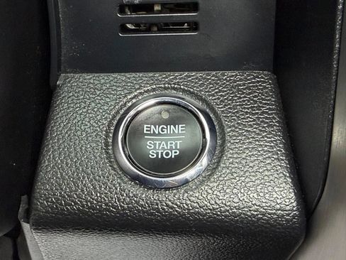 Used 2018 Ford F150 Platinum w/ Equipment Group 701A Luxury AWD/4WD image 37