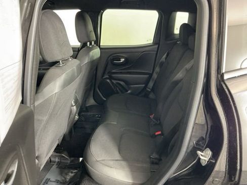 Used 2022 Jeep Renegade Altitude image 26