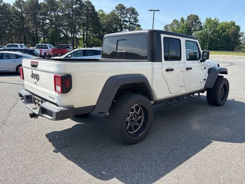 Used 2020 Jeep Gladiator Sport w/ Quick Order Package 24S AWD/4WD image 6