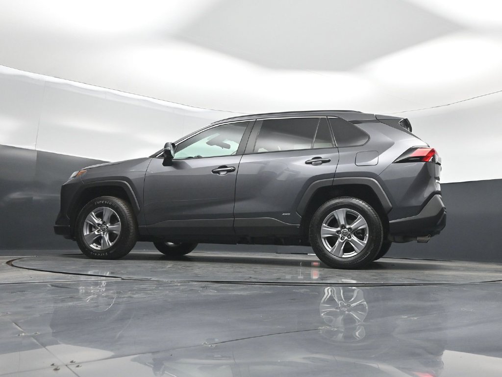 Used 2022 Toyota RAV4 XLE AWD/4WD image 51