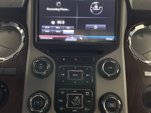 Used 2013 Ford F250 Lariat w/ Chrome Pkg image 14