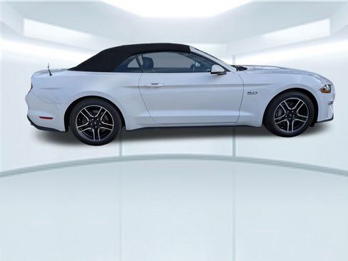 Used 2018 Ford Mustang GT Premium image 11