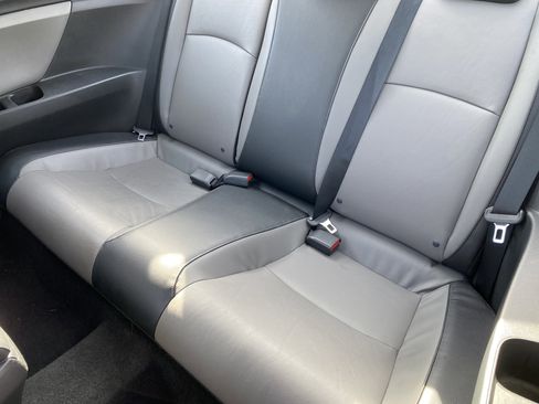 Used 2018 Honda Civic Touring image 11