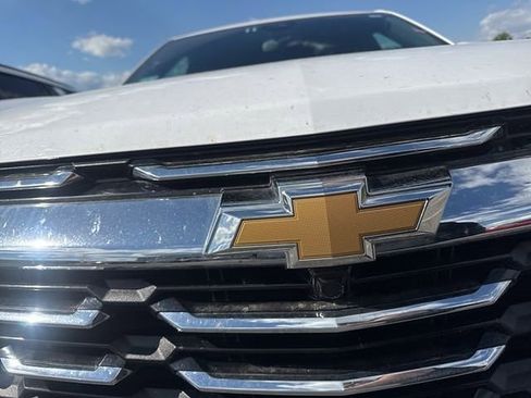 Used 2025 Chevrolet Equinox LT image 10