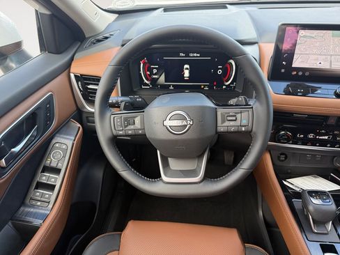 New 2026 Nissan Rogue Platinum w/ Platinum Premium Package image 12