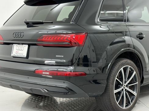 Used 2023 Audi Q7 3.0T Premium Plus w/ Premium Plus Package AWD/4WD image 27