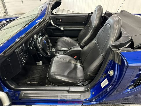 Used 2003 Toyota MR2 image 40