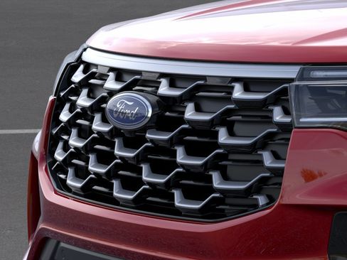 New 2026 Ford Explorer Platinum RWD image 17