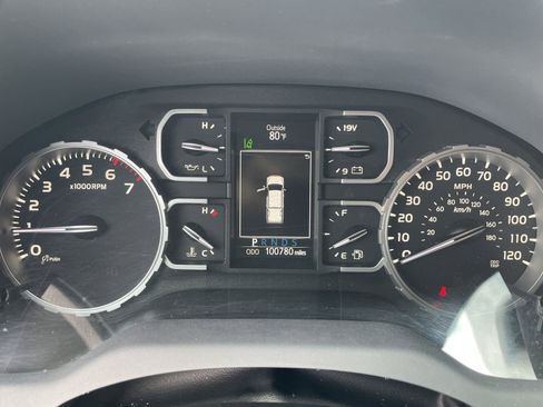 Used 2021 Toyota Tundra SR5 w/ SR5 Upgrade Package AWD/4WD image 20