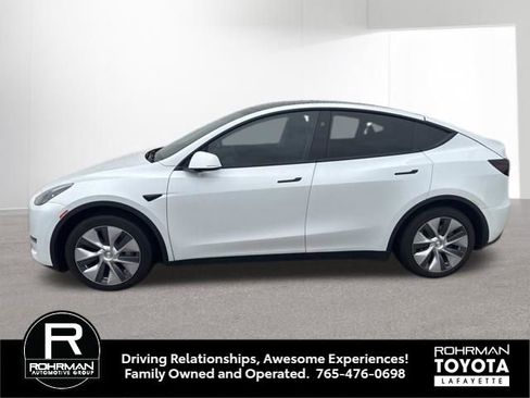 Used 2024 Tesla Model Y Long Range image 9