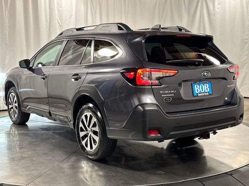 Used 2024 Subaru Outback Premium AWD/4WD image 9