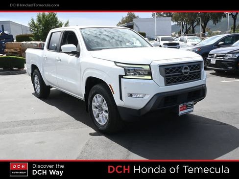 Used 2022 Nissan Frontier SV w/ SV Premium Package RWD image 3