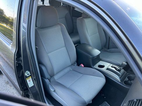 Used 2015 Toyota Tacoma PreRunner w/ SR5 Package RWD image 15