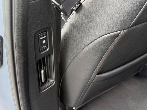 Used 2025 Honda Odyssey Sport-L image 33