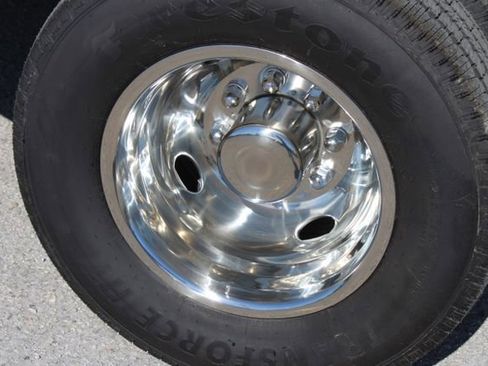 Used 2024 Ford F350 XLT w/ FX4 Off-Road Package image 18