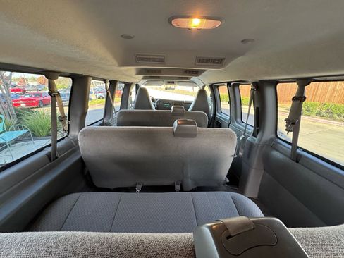 Used 2016 Chevrolet Express 3500 LT w/ LT Preferred Equipment Group image 16