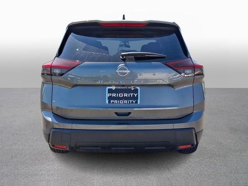 Used 2026 Nissan Rogue SV FWD image 4
