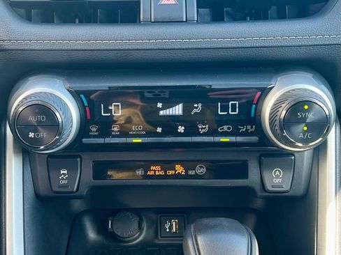 Used 2024 Toyota RAV4 XLE image 31