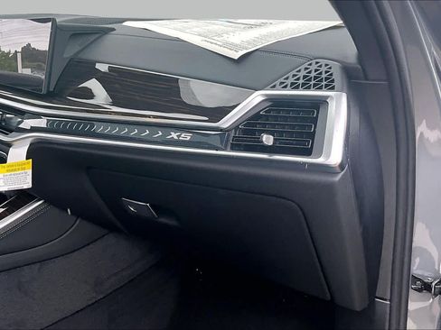 Used 2026 BMW X5 xDrive40i w/ Climate Comfort Package AWD/4WD image 18