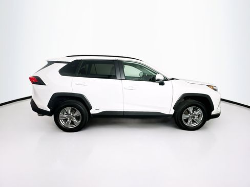 Used 2025 Toyota RAV4 XLE image 10