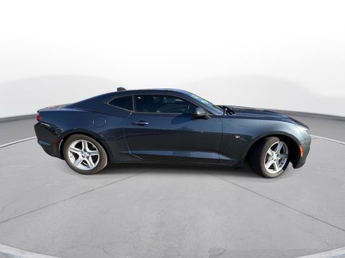 Used 2019 Chevrolet Camaro LT image 6