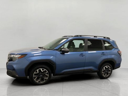 Used 2025 Subaru Forester Premium AWD/4WD image 8