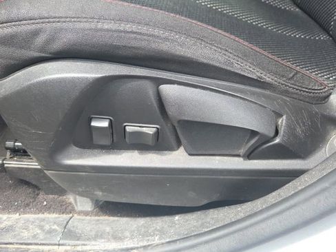 Used 2017 GMC Terrain SLE FWD image 25
