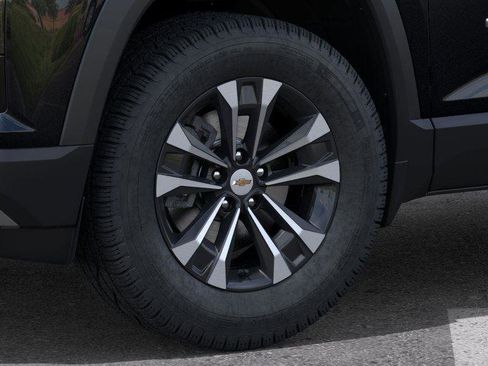 New 2026 Chevrolet Equinox LT w/ Convenience Package II image 9