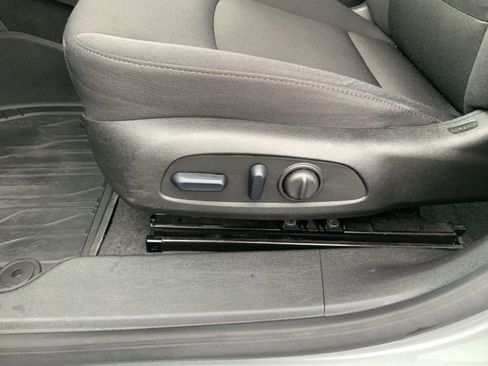 Used 2024 Chevrolet Malibu LT FWD image 22