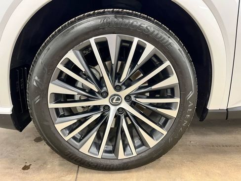 Used 2024 Lexus RX 350 350h Premium Plus w/ Technology Package image 9