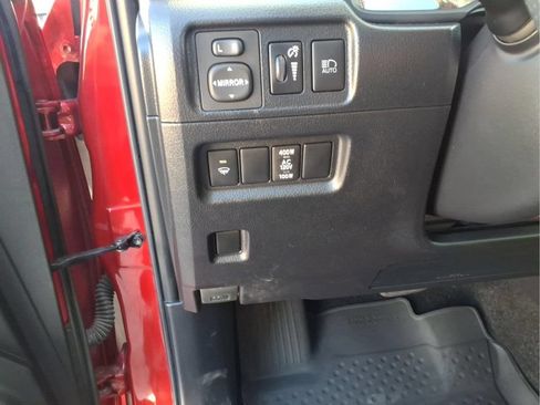 Used 2021 Toyota 4Runner Venture w/ Moonroof Package AWD/4WD image 14