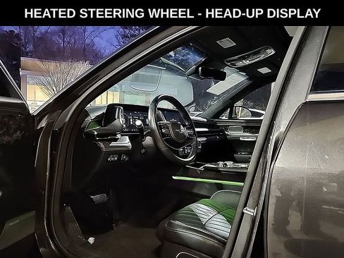 Used 2024 Genesis G90 3.5T image 5