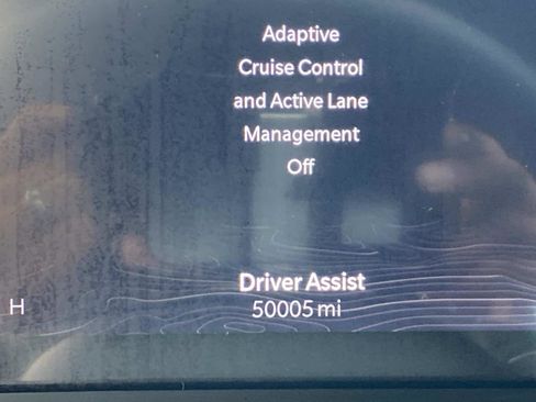 Certified 2024 Jeep Grand Cherokee Limited image 32