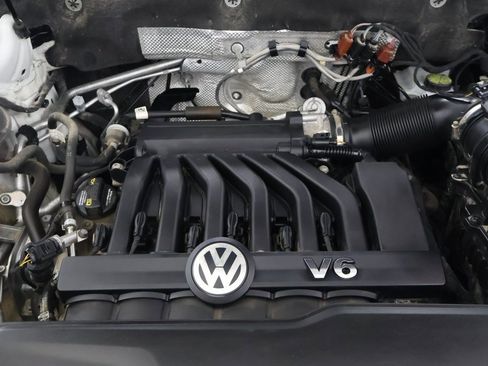 Used 2019 Volkswagen Atlas SEL Premium image 30