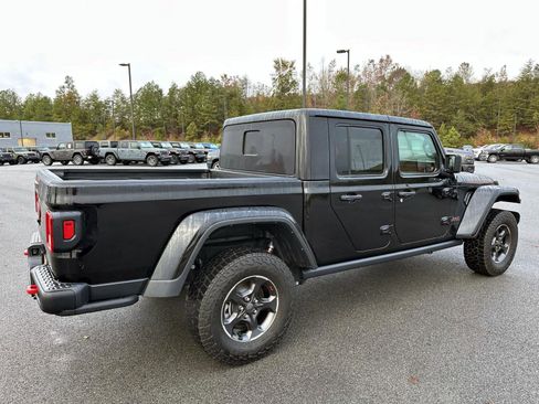 Certified 2022 Jeep Gladiator Rubicon w/ Cold Weather Group image 4