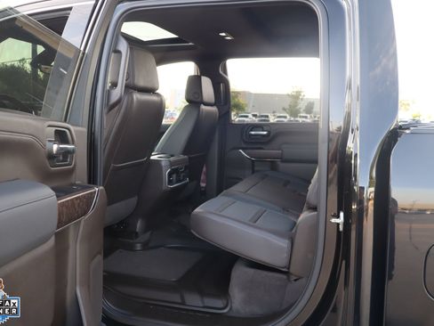 Used 2021 GMC Sierra 2500 Denali w/ Denali Black Diamond Edition AWD/4WD image 26