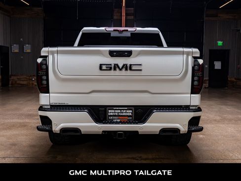 Used 2023 GMC Sierra 1500 Denali Ultimate AWD/4WD image 7