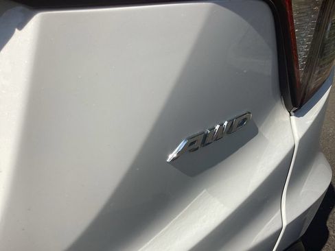 Used 2022 Honda HR-V EX image 11