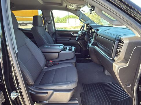 Used 2025 Chevrolet Silverado 1500 LT image 27