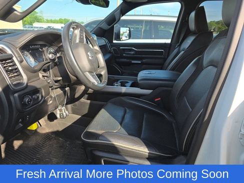 Used 2023 RAM 1500 Laramie AWD/4WD image 7