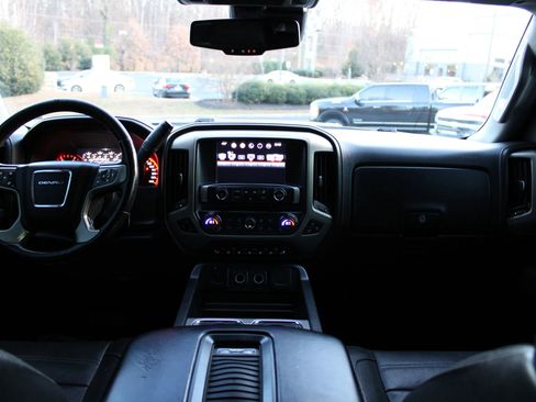 Used 2016 GMC Sierra 2500 Denali w/ Duramax Plus Package image 8