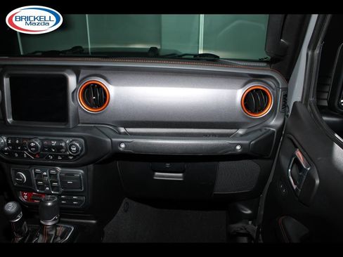 Used 2021 Jeep Gladiator Mojave AWD/4WD image 18